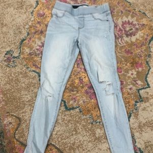 Old Navy Rockstar Jegging jeans.